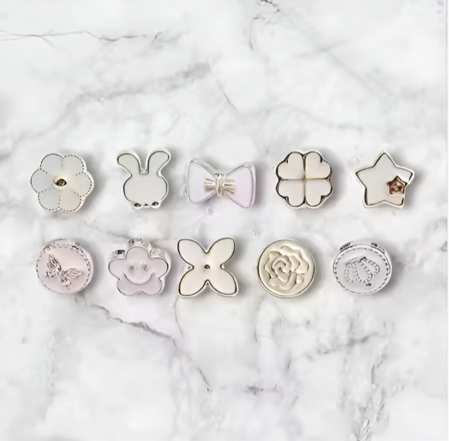 Cute brooch pin set