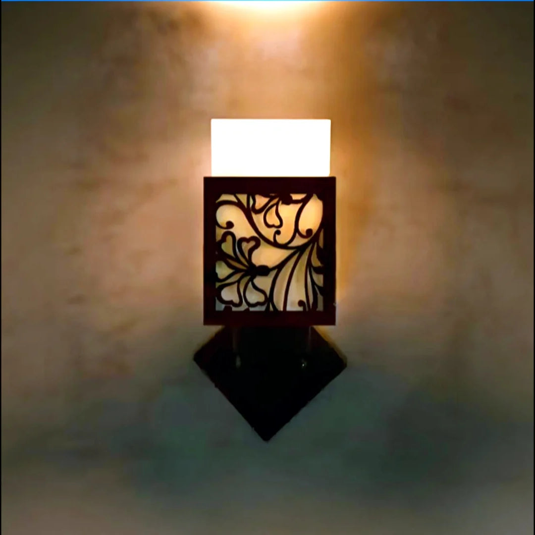 Blackwood classic wall lamp
