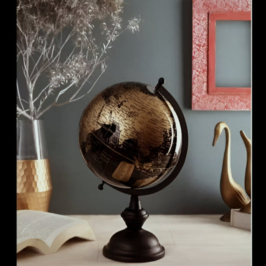 Dreamscape Globe